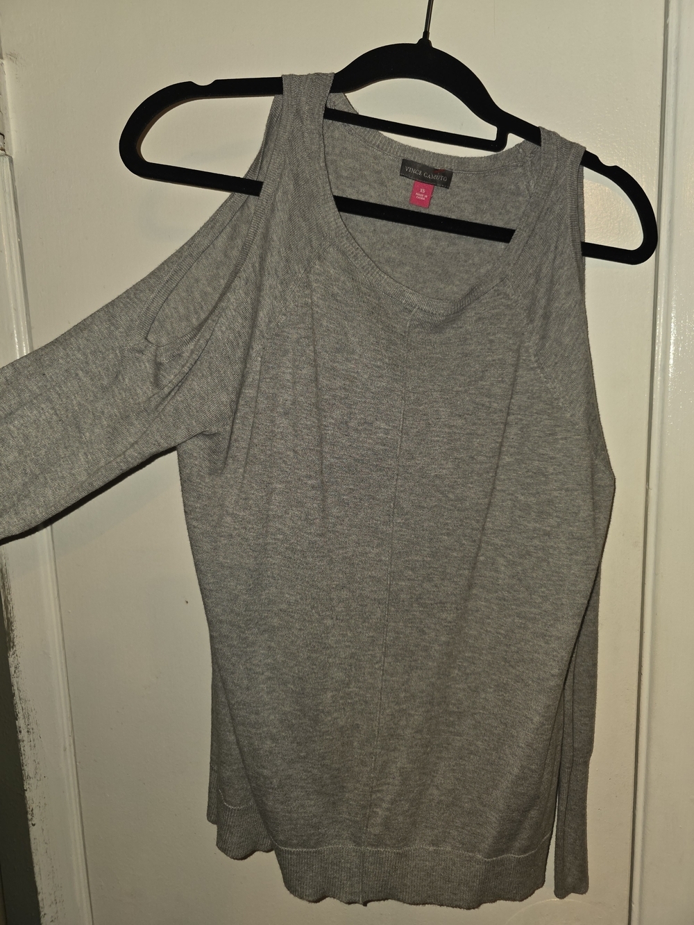 Women's Vince Camuto Light Gray Crewneck Sweater Size XS - Picture 3 of 6